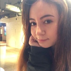 Meet your Posher, Hera